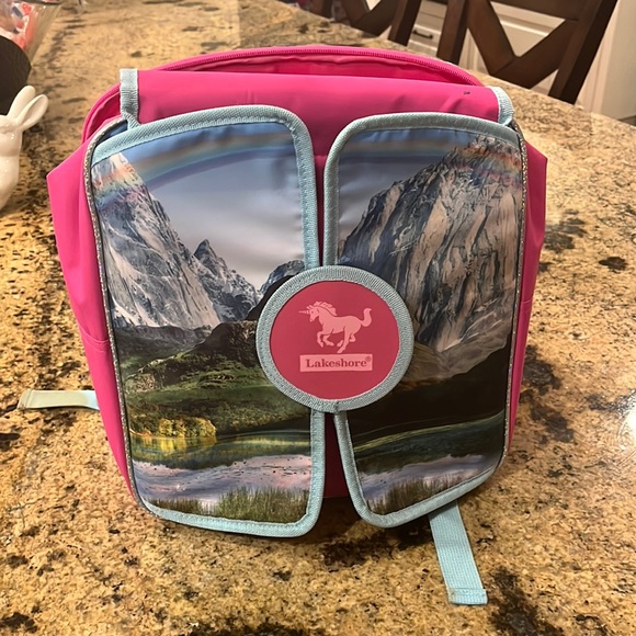 lakeshore Toys Lakeshore Unicorn Backpack With 6 Unicorn Figures